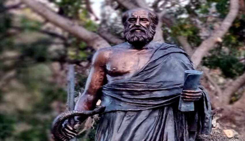Συγκίνηση και υπερηφάνεια στα επίσημα αποκαλυπτήρια του αγάλματος του Ιπποκράτη