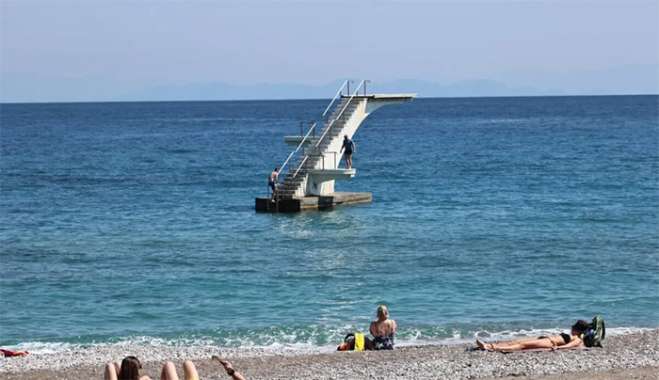 Καιρός σήμερα: 30άρια στα βόρεια της χώρας – Πιθανές οι τοπικές βροχές σε κάποιες περιοχές