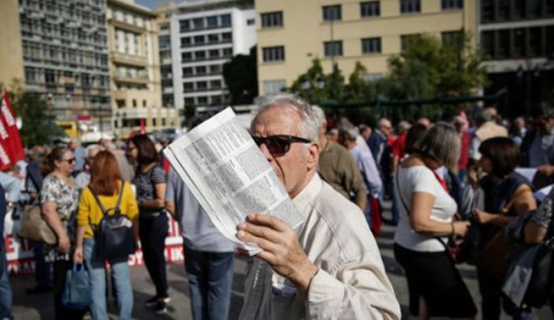 Δικαστήριο δικαίωσε συνταξιούχο: Του επιστρέφονται 11.184 ευρώ από κομμένα δώρα και μειώσεις