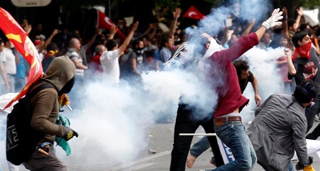 Καζάνι που βράζει η Τουρκία