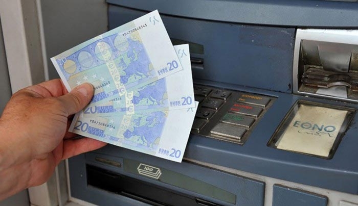 Νέα σενάρια για «χαράτσι» σε όλες τις τραπεζικές συναλλαγές