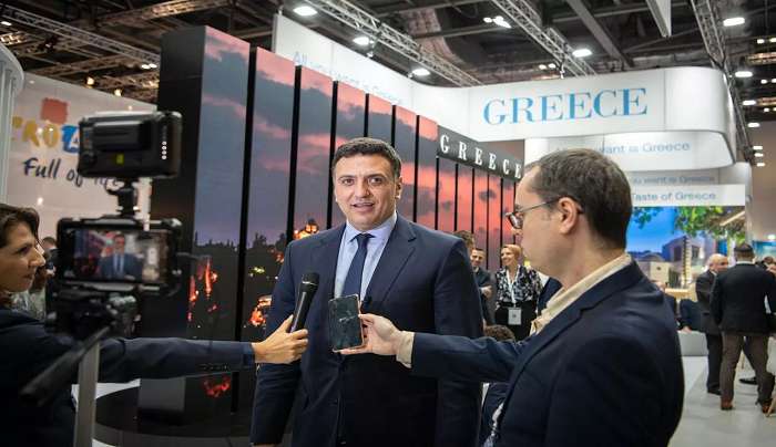 Κικίλιας: Πάνω από 3 εκατ. Βρετανοί στην Ελλάδα το 2022 – Νέες πτήσεις και επέκταση της τουριστικής περιόδου