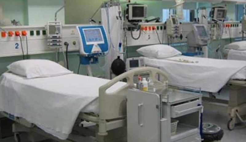 ΠΟΕΔΗΝ στον Πολάκη: χάνονται 500 ζωές ετησίως λόγω έλλειψης κρεβατιών στις ΜΕΘ