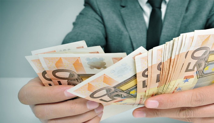 «Ψαλίδι» έως 10% στο εφάπαξ πάνω από 60.000 χιλιάδων υπαλλήλων