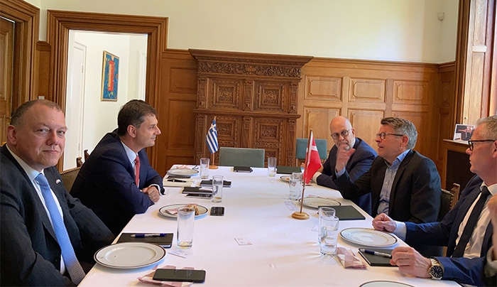 Η Δανία απελευθερώνει την τουριστική κίνηση προς την Ελλάδα
