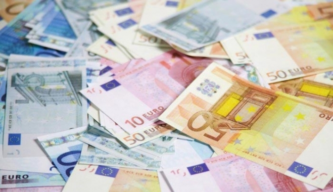 Απατεώνες κλέβουν εκατομμύρια από τα σεντούκια