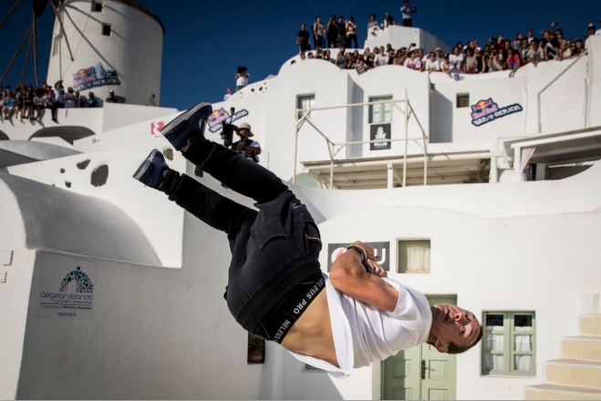 7ο Red Bull Art of Motion στη Σαντορίνη:  Ένα υπερθέαμα παγκόσμιας εμβέλειας, με τη συνδιοργάνωση της Περιφέρειας Νοτίου Αιγαίου