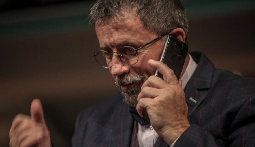 Ανατροπή στον ΣΚΑΙ με το Σπύρο Παπαδόπουλο - Τι συμβαίνει με την εκπομπή του;