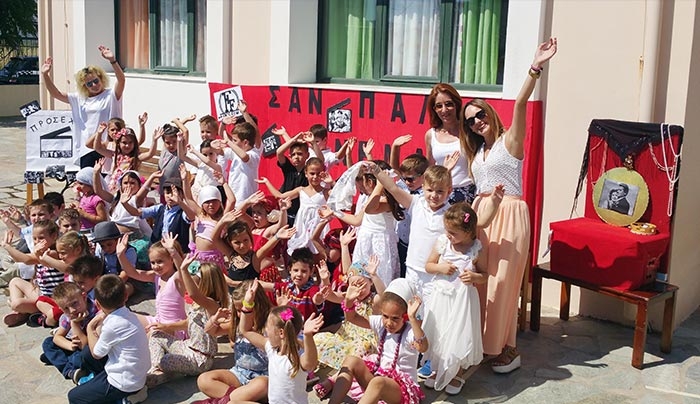 Καταχειροκροτήθηκαν τα παιδιά των Νηπιαγωγείων Ζηπαρίου
