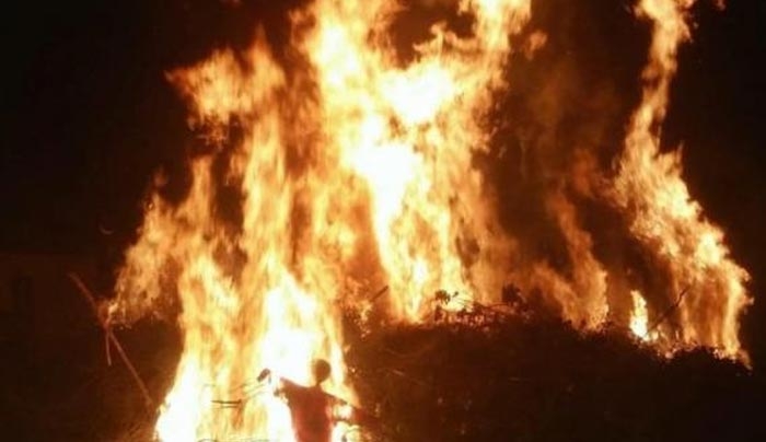 Η "καύση του Ιούδα" στα Χανιά – ΒΙΝΤΕΟ