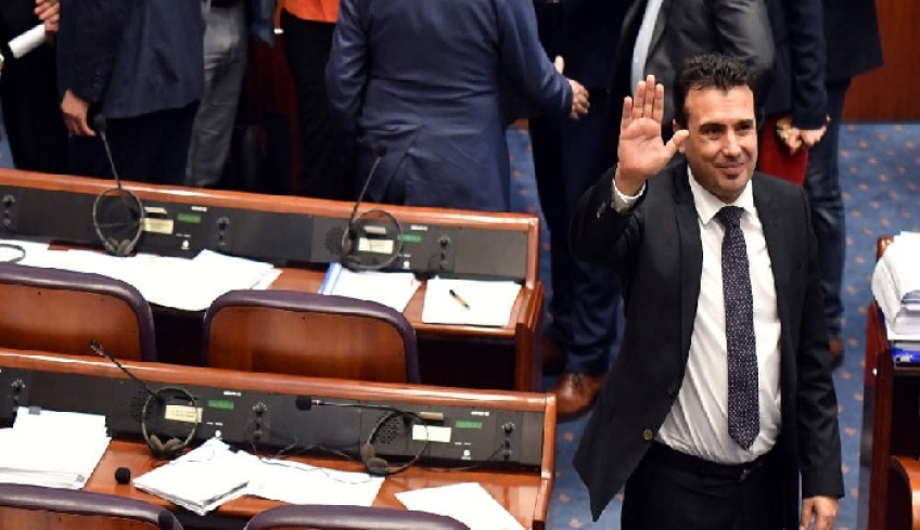 «Βόρεια Μακεδονία» με παζάρια και 81 ψήφους