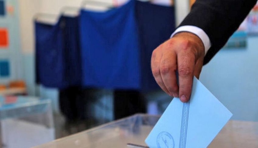 Δημοσκόπηση: Έξι στους δέκα θέλουν χαλάρωση του lockdown – Στο 9% η διαφορά ΝΔ – ΣΥΡΙΖΑ