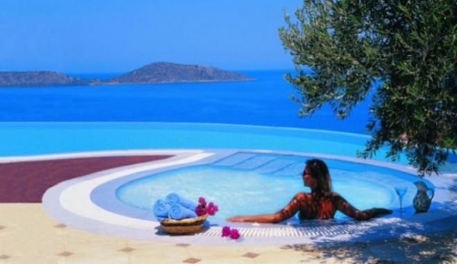 Ανοδική τάση στις κρατήσεις των Γερμανών για το καλοκαίρι - Κορυφαίος προορισμός τα ελληνικά νησιά