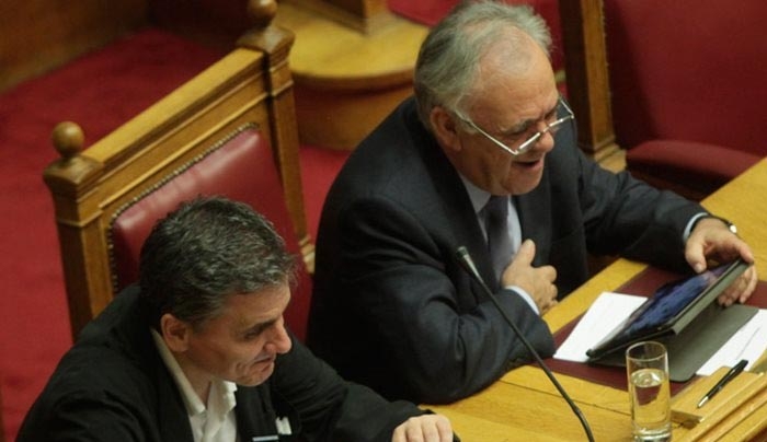 ALERT: Μετά την αντίδραση των δανειστών, η κυβέρνηση αποσύρει το παράλληλο πρόγραμμα