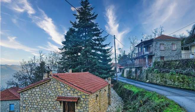 Οι τρεις παραμυθένιες συνοικίες στα Τρίκαλα Κορινθίας