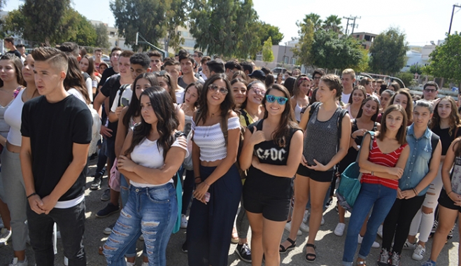 Το 2ο ΓΕΛ Κω στο 4ο Δημοτικό Κω μέχρι να επισκευαστεί το κτήριο από τις ζημιές που προκάλεσε ο σεισμός (ΦΩΤΟ &amp; ΒΙΝΤΕΟ)