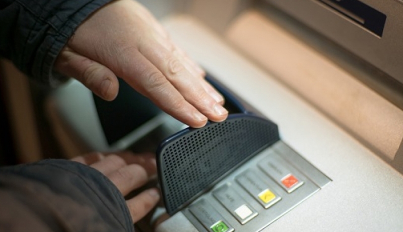 Τι ισχύει από σήμερα για τα capital controls