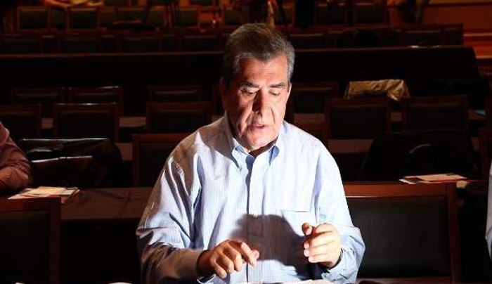 Νέα βόμβα Μητρόπουλου: Ούτε η πρόταση του Μαξίμου περνάει από τη Βουλή