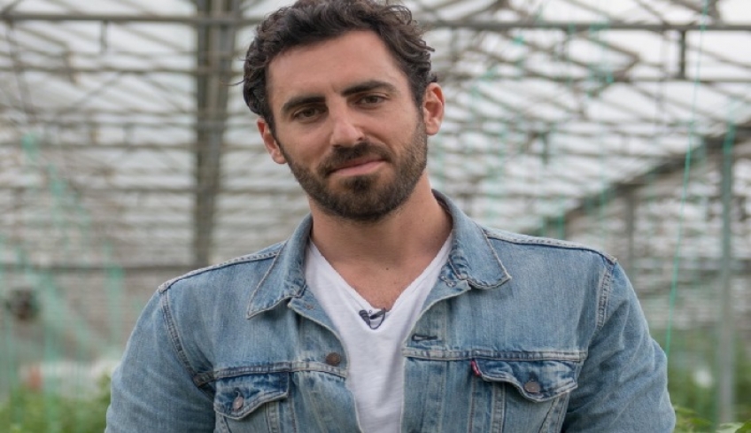 Ο «Μaster Chef» Γιάννης Αποστολάκης είναι γιος του νέου υπουργού Άμυνας!