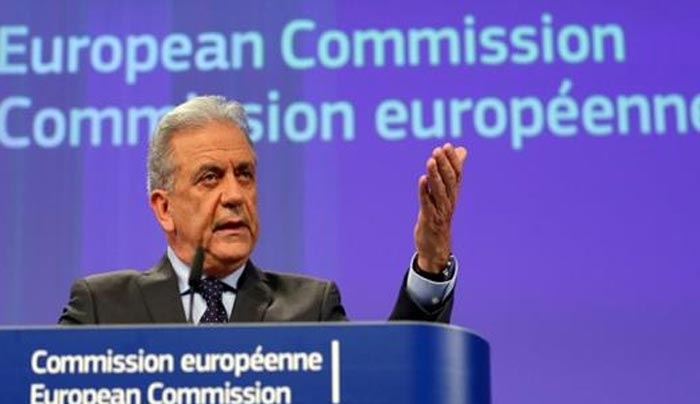 Αβραμόπουλος: Λειτουργούν όλα τα hotspots σε Ιταλία και Ελλάδα