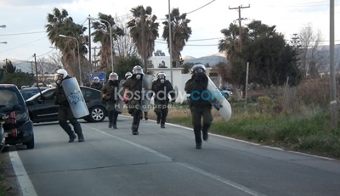 ΑΝΑΧΩΡΟΥΝ αύριο το πρωί τα ΜΑΤ από την Κω