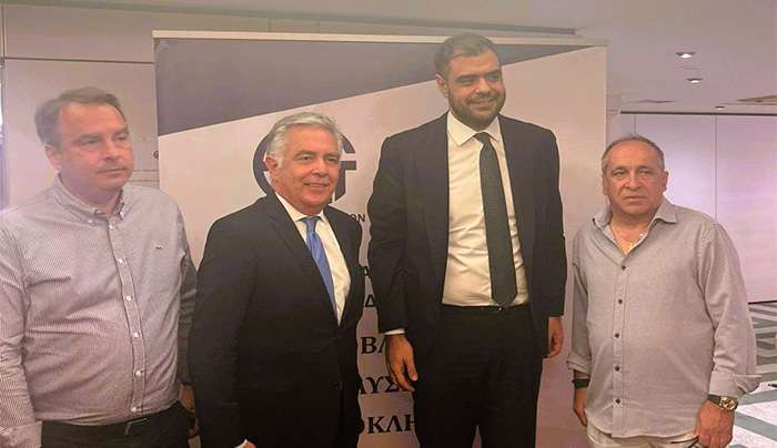 Ο Βασίλης Α. Υψηλάντης στο πλευρό του Επαρχιακού Τύπου