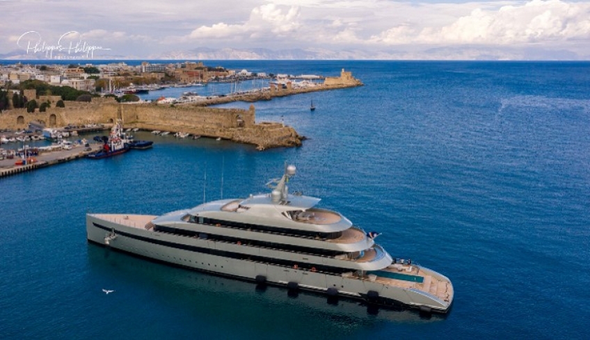 Super Yacht Savannah- Ένα "πλωτό παλάτι" αξίας 100 εκατομμυρίων δολαρίων κατέπλευσε χθες στη Ρόδο