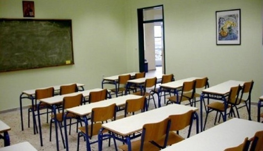 "Ξήλωσαν" τον δάσκαλο στη Ρόδο που κλείδωσε μαθητή στην τάξη