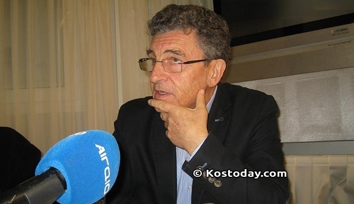 Ηλίας Καματερός: Παραπληροφόρηση ο εγκλωβισμός προσφύγων στα νησιά-«Νομίζετε, βοηθάει τον τουρισμό μια τέτοια φιλολογία;» (ΒΙΝΤΕΟ)