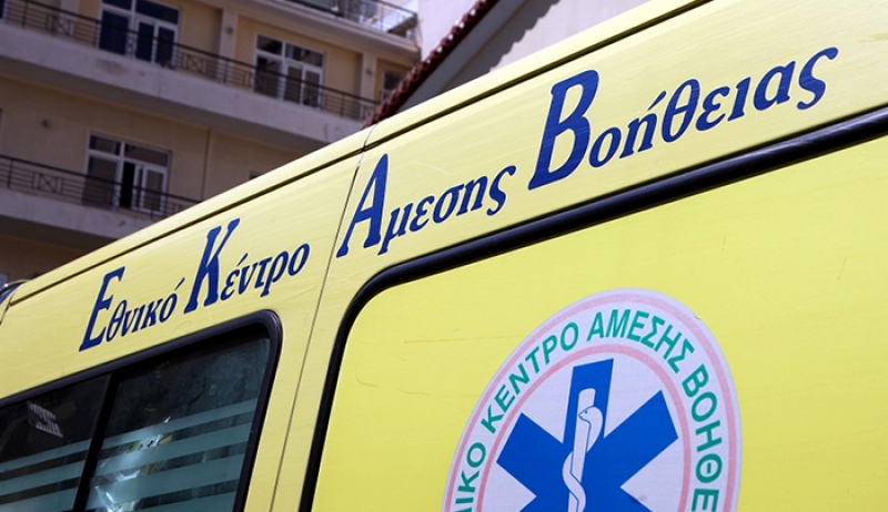 Τοίχος καταπλάκωσε 2 άνδρες στην Τήνο-Ανασύρθηκαν χωρίς τις αισθήσεις τους