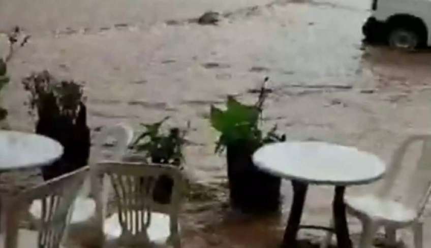 Κοζάνη: Πλημμύρες, διακοπές ρεύματος και μία φωτιά από κεραυνό μετά από καταιγίδα – Δείτε τις εικόνες