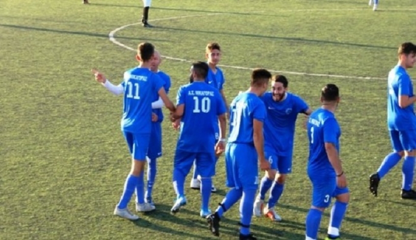 Αφιερωμένη εκεί ψηλά στον Μιχάλη !!