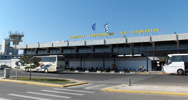 Συνελήφθη Σύριος που βοηθούσε 4 ομοεθνείς του να ταξιδέψουν σε χώρα της ΕΕ