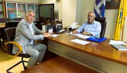 Ο Βασίλης Α. Υψηλάντης κοντά στις ανάγκες του  Νοσοκομείου Ρόδου