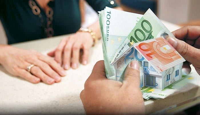 Ρυθμίσεις «τοκογλυφικού χαρακτήρα» στα στεγαστικά δάνεια χιλιάδων δημοσίων υπαλλήλων