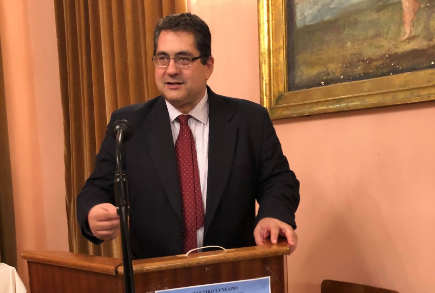 «Το κεντρικό κράτος να εμπιστευτεί την Τοπική Αυτοδιοίκηση»