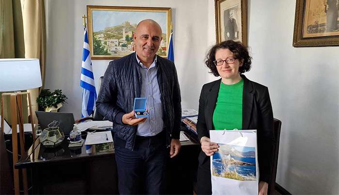 ΤΟ ΔΗΜΑΡΧΟ ΛΕΡΟΥ ΕΠΙΣΚΕΦΘΗΚΕ Η ΠΡΕΣΒΗΣ ΤΗΣ ΙΡΛΑΝΔΙΑΣ ΣΤΗΝ ΑΘΗΝΑ