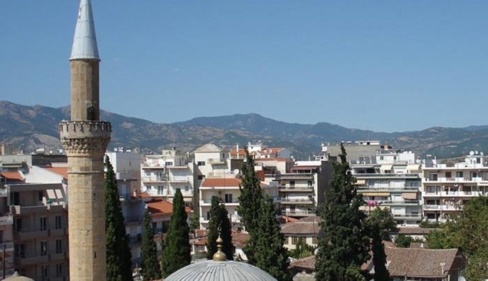 Συναγερμός στην Ξάνθη: Βρήκαν όπλα και σφαίρες μέσα σε τζαμί