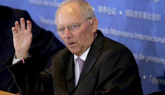 "Nein" του Σόιμπλε στην πρόταση του ESM για το ελληνικό χρέος! "Δεν συζητάει τίποτα πριν το 2018" λέει το Spiegel!