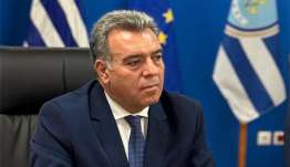 «Το θέμα των καθυστερήσεων στους ελέγχους εισόδου στη χώρα για πολίτες εκτός Σένγκεν σε αεροδρόμια και συνοριακούς σταθμούς αναδεικνύει ο Μάνος Κόνσολας, καταθέτοντας και τρεις εναλλακτικές προτάσεις για να εξομαλυνθεί η κατάσταση»