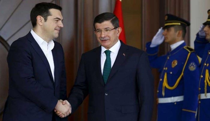 Νταβούτογλου: Ελληνική και τουρκική ακτοφυλακή θα συνεργαστούν για το προσφυγικό