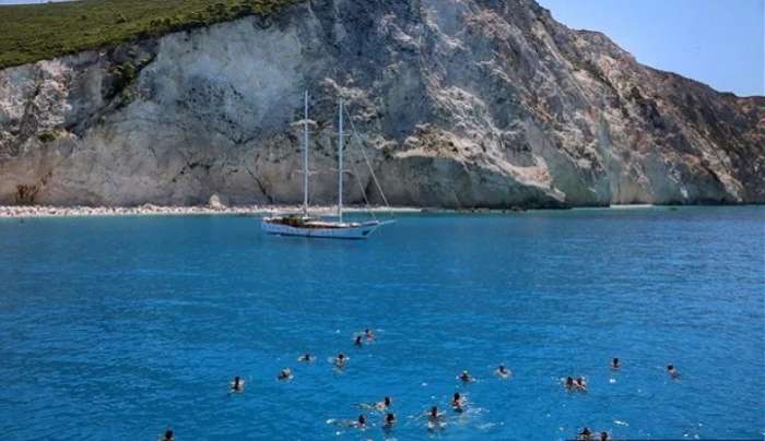 Β. Κικίλιας: Στη Ρόδο είχαμε το πρώτο 10ήμερο του Απριλίου 221 διεθνείς πτήσεις με 96% πληρότητα