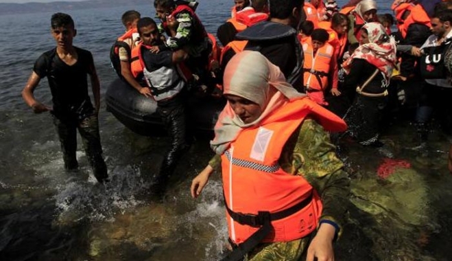 Η Γερμανία προσπαθεί να πείσει γειτονικές χώρες να δεχθούν πρόσφυγες