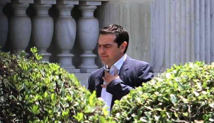 Αλ. Τσίπρας: Λύση με έκτακτο συνέδριο