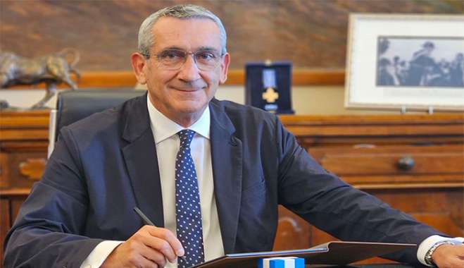 Ψηφιακή περιήγηση της Ερμούπολης μέσα από το λογοτεχνικό και ερευνητικό έργο του Μάνου Ελευθερίου, με χρηματοδότηση από ευρωπαϊκούς πόρους της Περιφέρειας