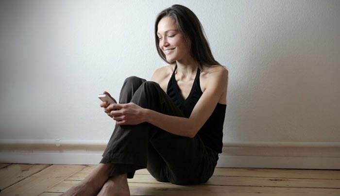 Καλημέρα μωρό μου... 15 SMS για να της στείλεις και να της φτιάξεις τη μέρα Χριστουγεννιάτικα
