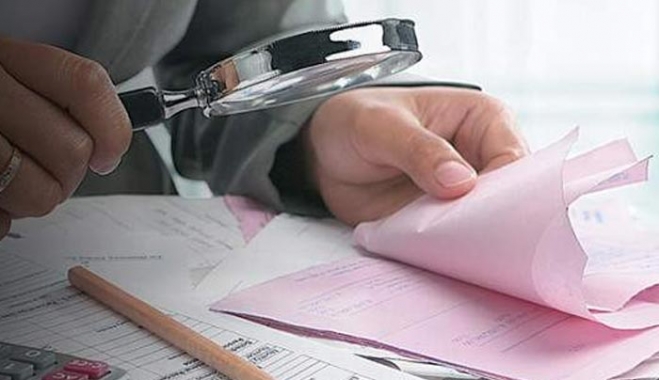 Στη «σέντρα» 100 γιατροί του ΕΣΥ από Δευτέρα - Εχουν αδικαιολόγητες καταθέσεις