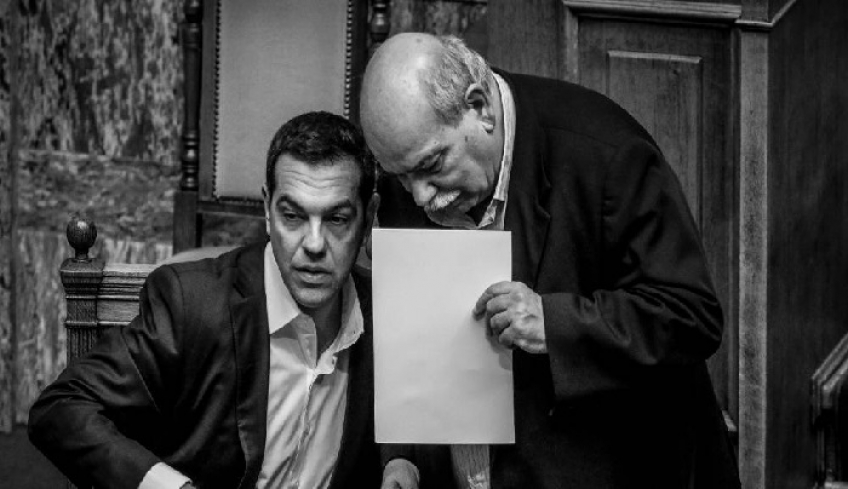 Η κυβέρνηση ξορκίζει τις πρόωρες εκλογές αλλά στήνει κάλπες στο παρασκήνιο