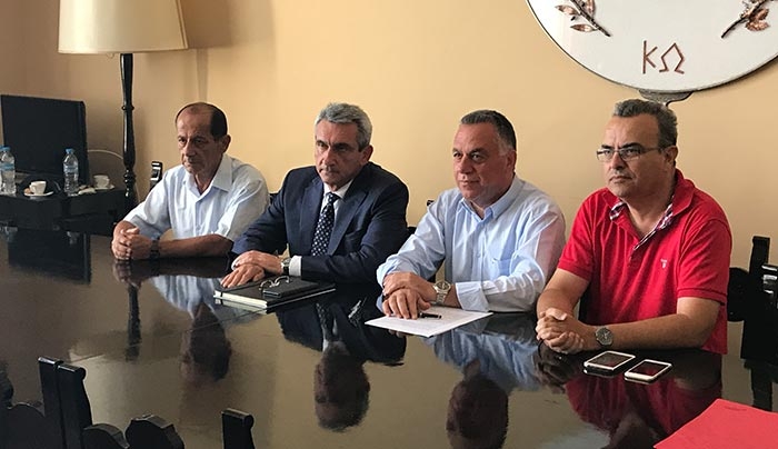 Τρεις προγραμματικές συμβάσεις ανάμεσα σε Δήμο και Περιφέρεια για συνεργασία και κοινές δράσεις στους τομείς της τουριστικής προβολής, της βελτίωσης του οδικού δικτύου και της ανάπτυξης του δικτύου πρωτοβάθμιας φροντίδας υγείας