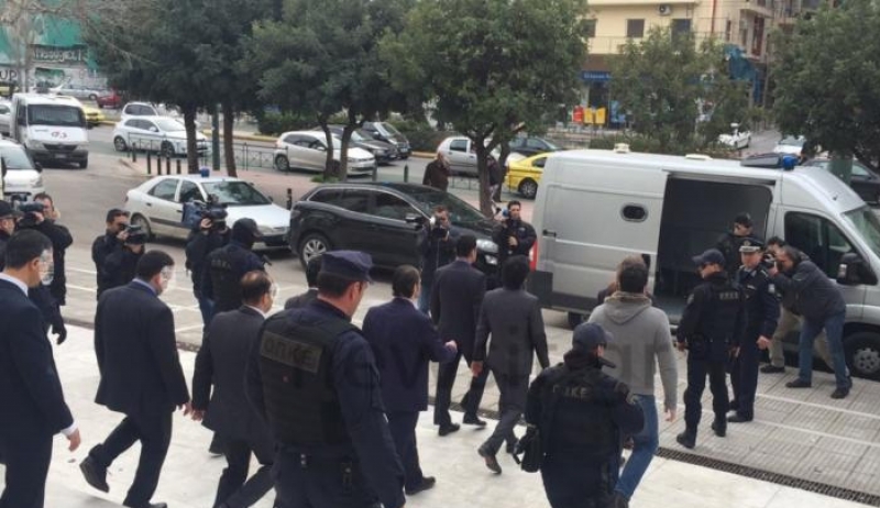 Πράκτορες της ΜΙΤ παρακολουθούν τους 8 Τούρκους αξιωματικούς στην Ελλάδα